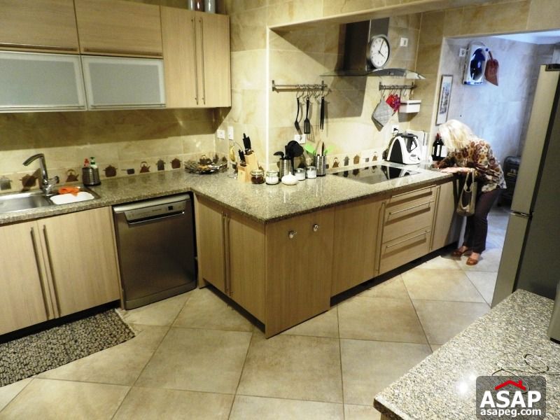 Villa with Garden for Rent in Maadi Villa with Garden for Rent in Maadi