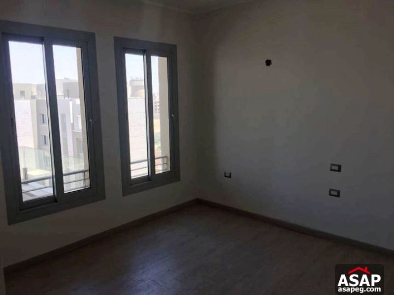 Apartment for Sale in Village Gate - New Cairo
