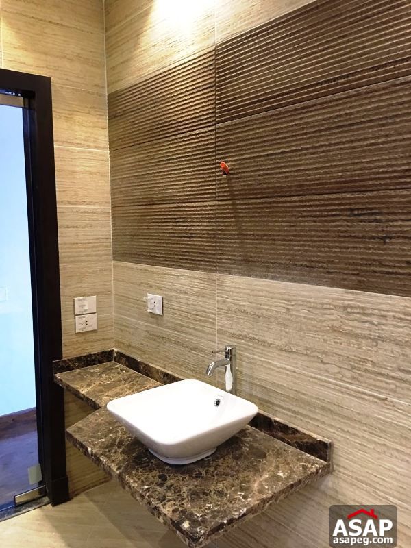 Roof for Rent in West Arabella