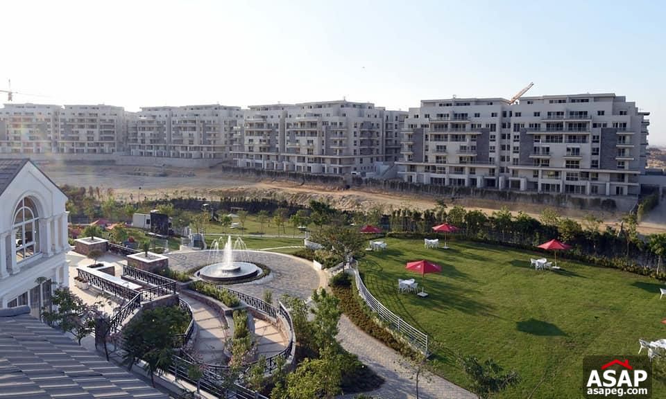 Apartment for Sale in Mountain View Compound