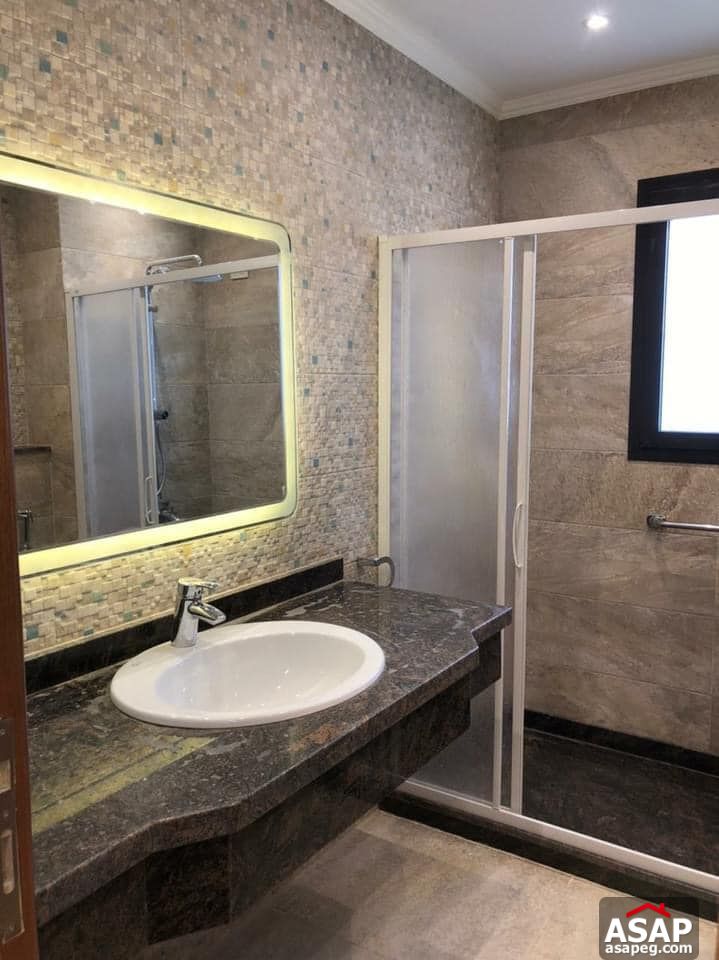 Flat for Rent in Eastown Sodic