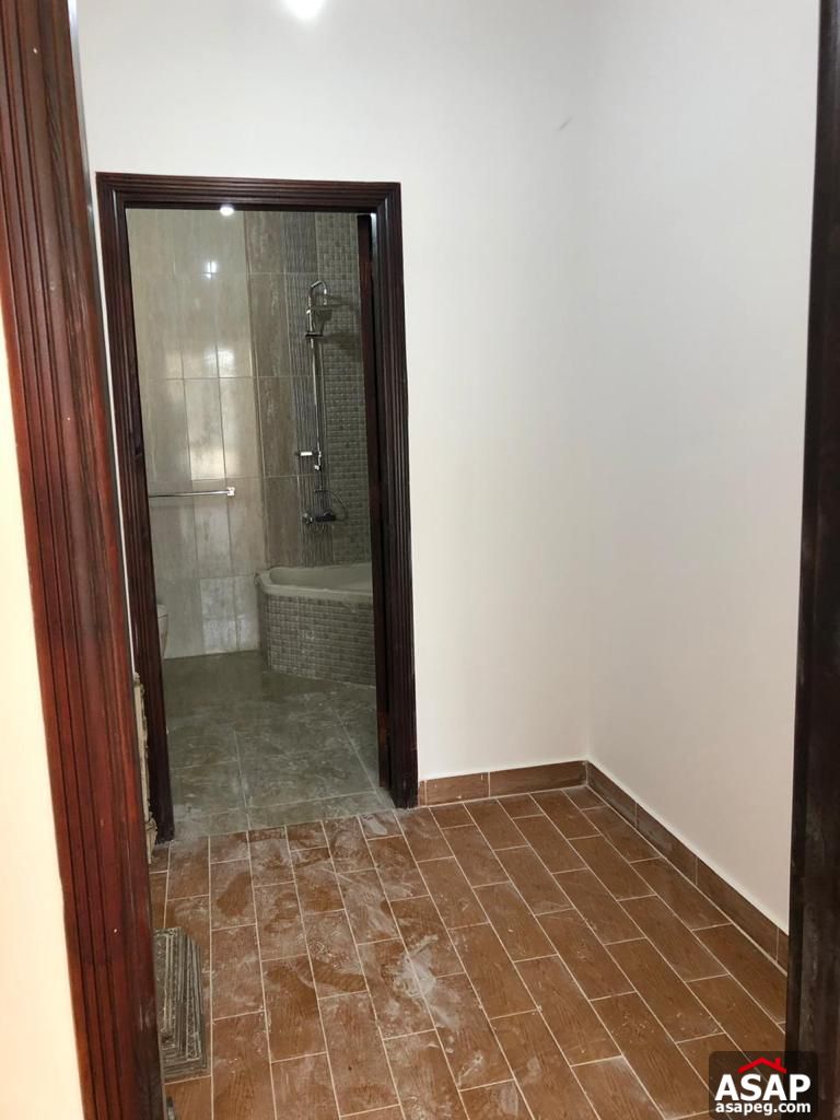 Semi Furnished Apartment for Rent in Eastown Semi Furnished Apartment for Rent in Eastown