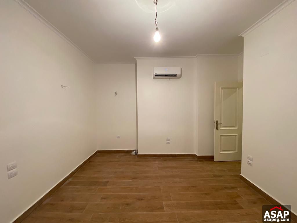 Apartment for Rent in Village Gate
