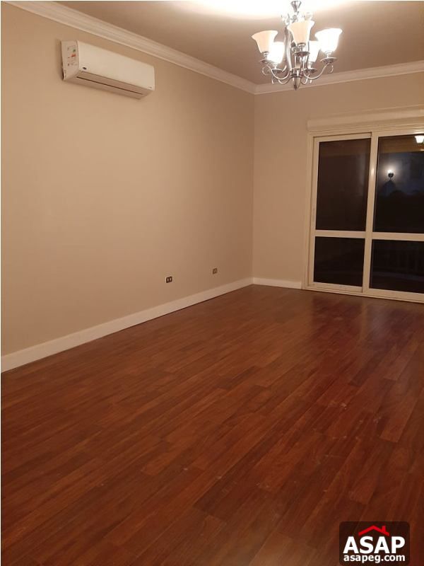 Twin House with Pool View in Patio for rent