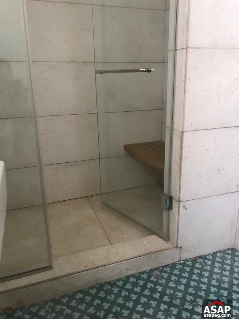 Nice Duplex with Garden for Rent in Eastown