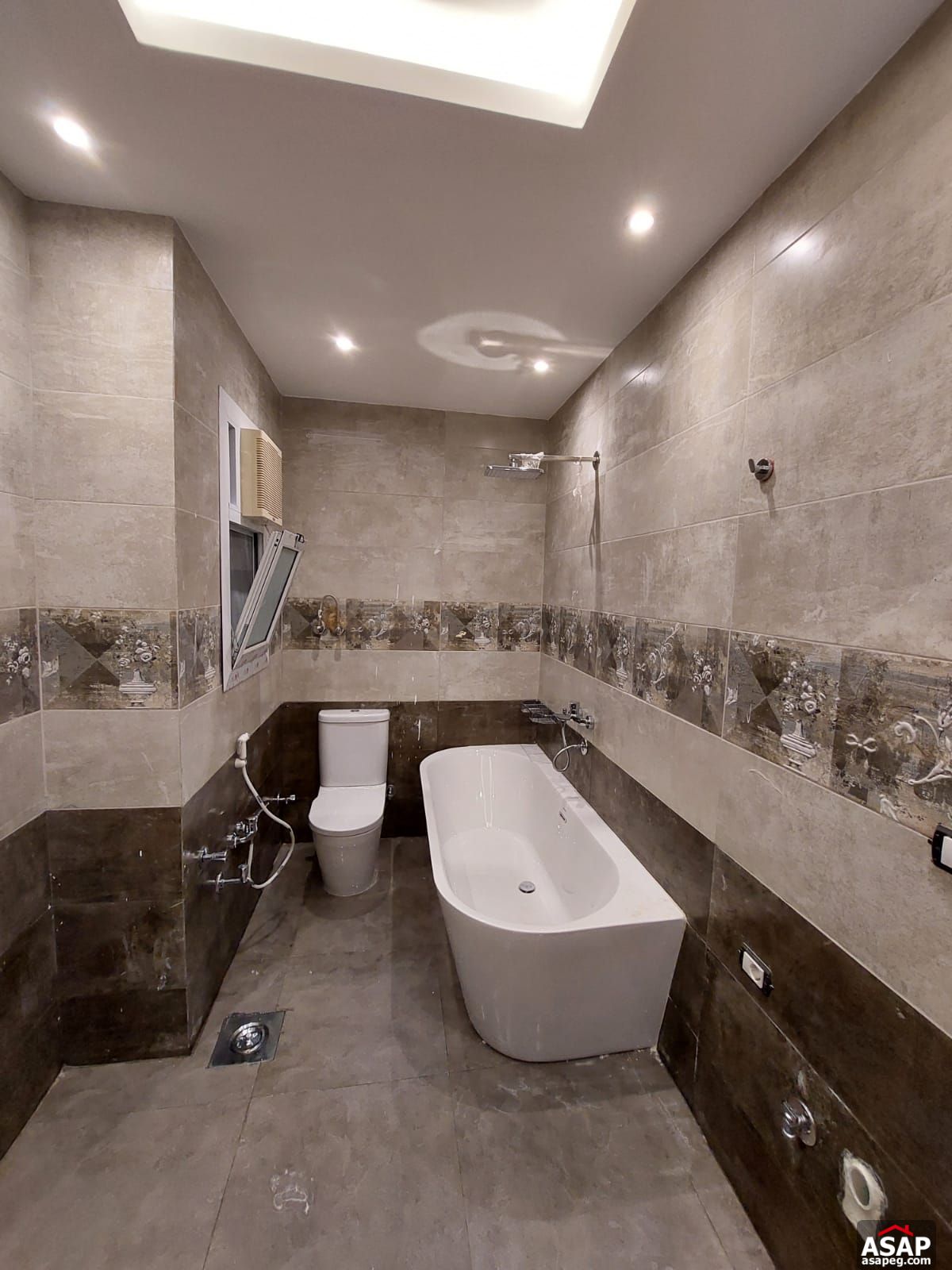 Apartment for Rent in Hyde Park