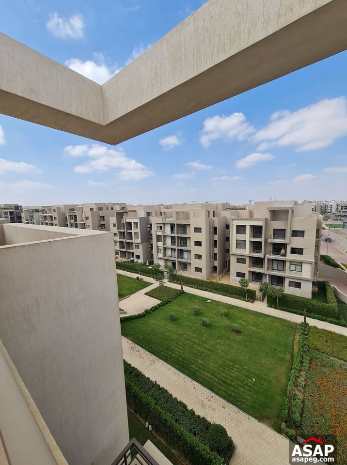 Penthouse for Rent in Fifth Square Compound