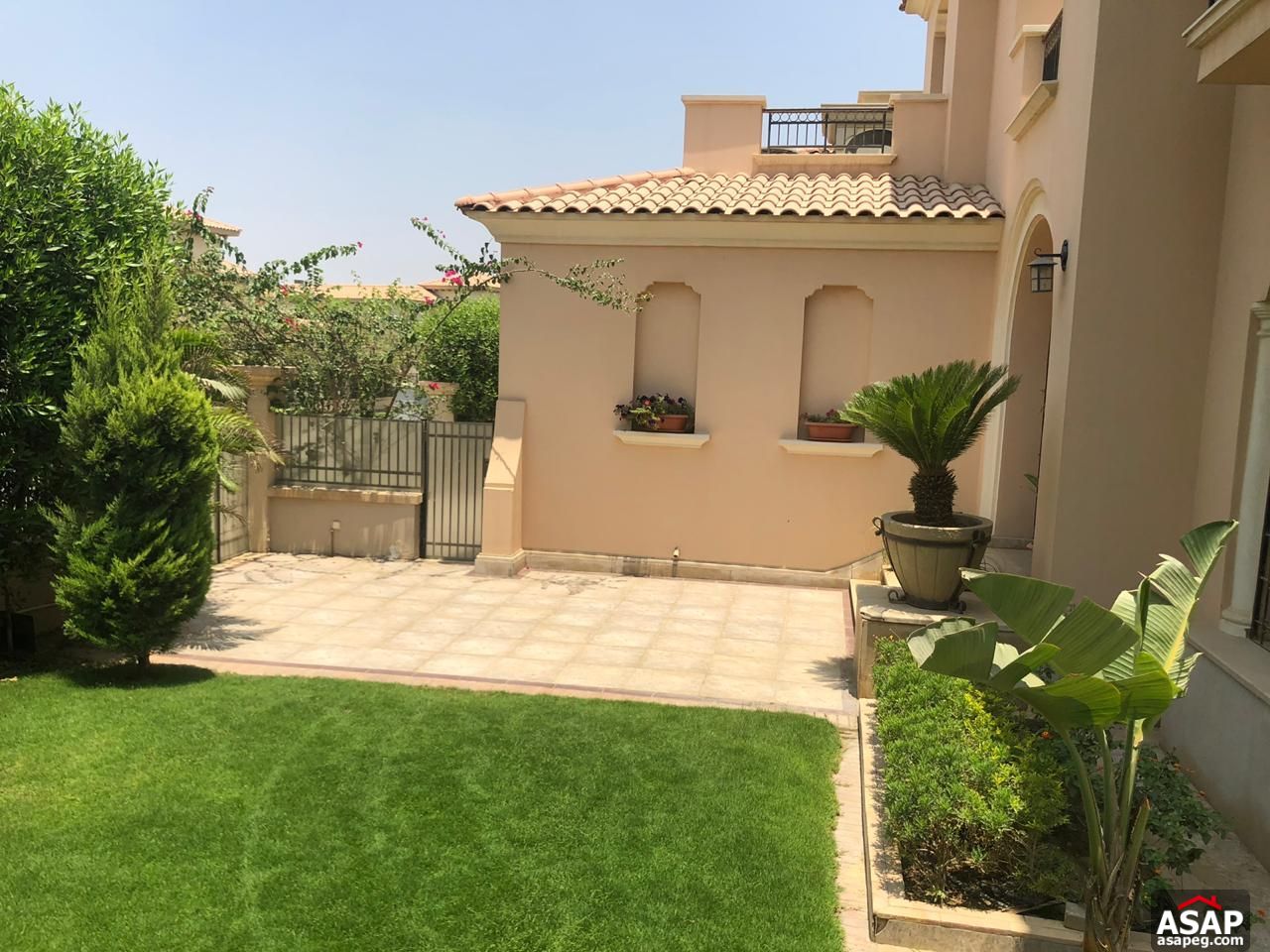 Stand Alone with Big Garden in Uptown Cairo