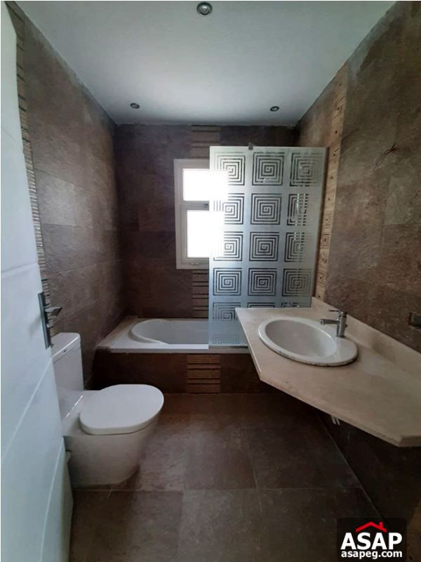 Twin House with Garden for Rent in Bellagio