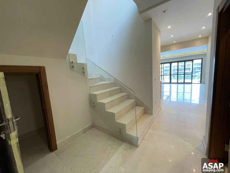 Penthouse with Pool View for Rent in El Patio 7 Penthouse with Pool View for Rent in El Patio 7