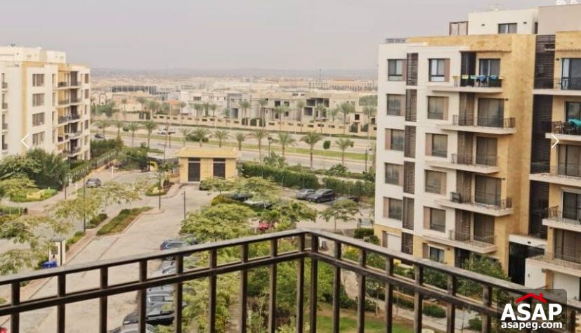 Semi Furnished Apartment in Eastown