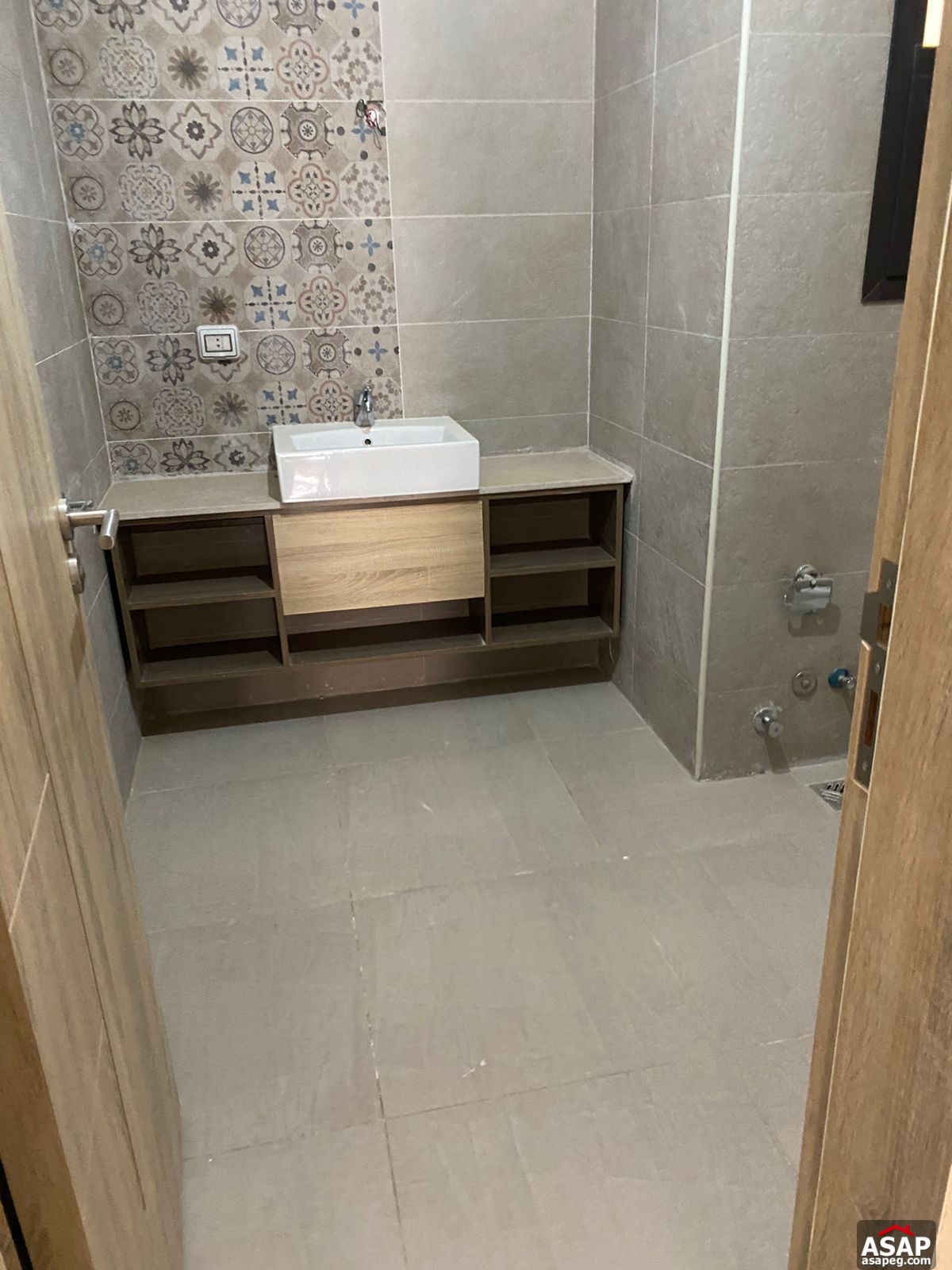 Apartment for Rent in Fifth Square